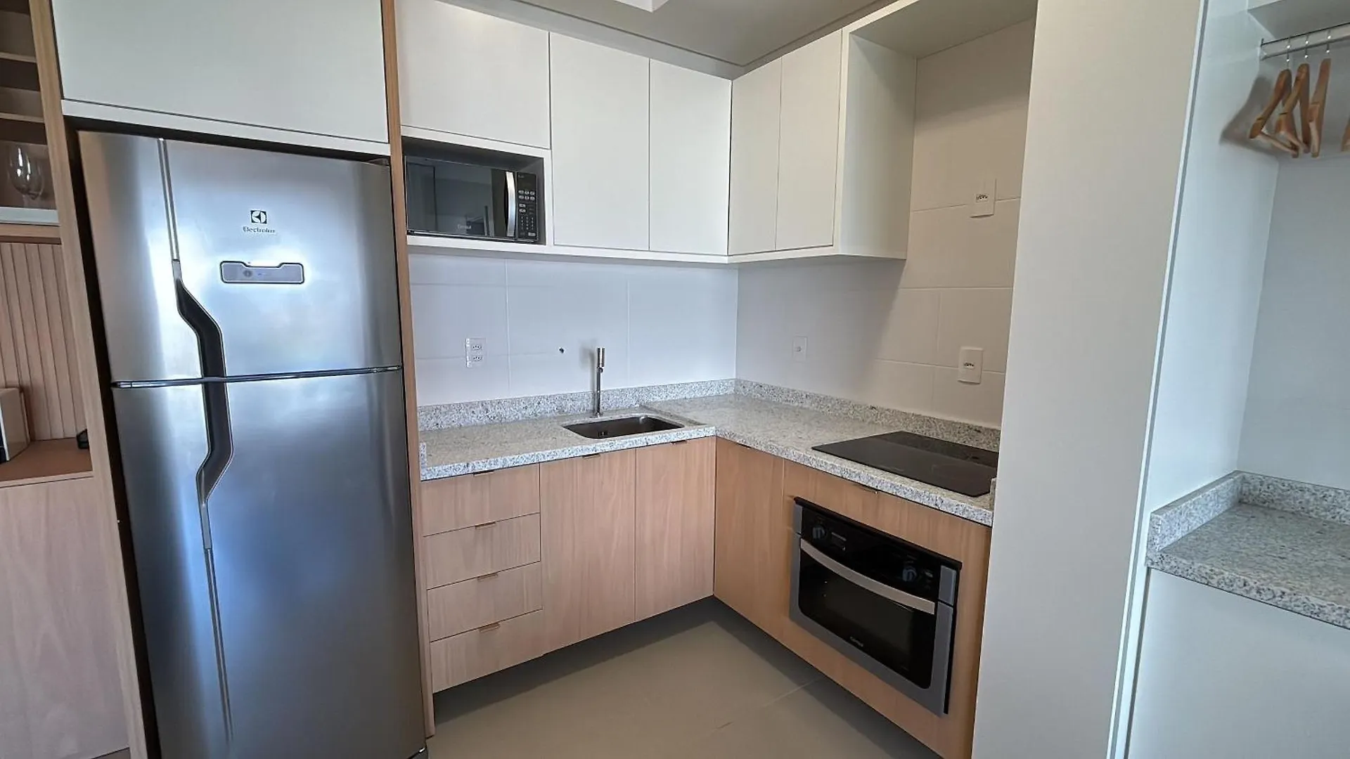 Estadia Tranquila E Completa Em Predio Com Piscina - Vpd Florianópolis Appartamento