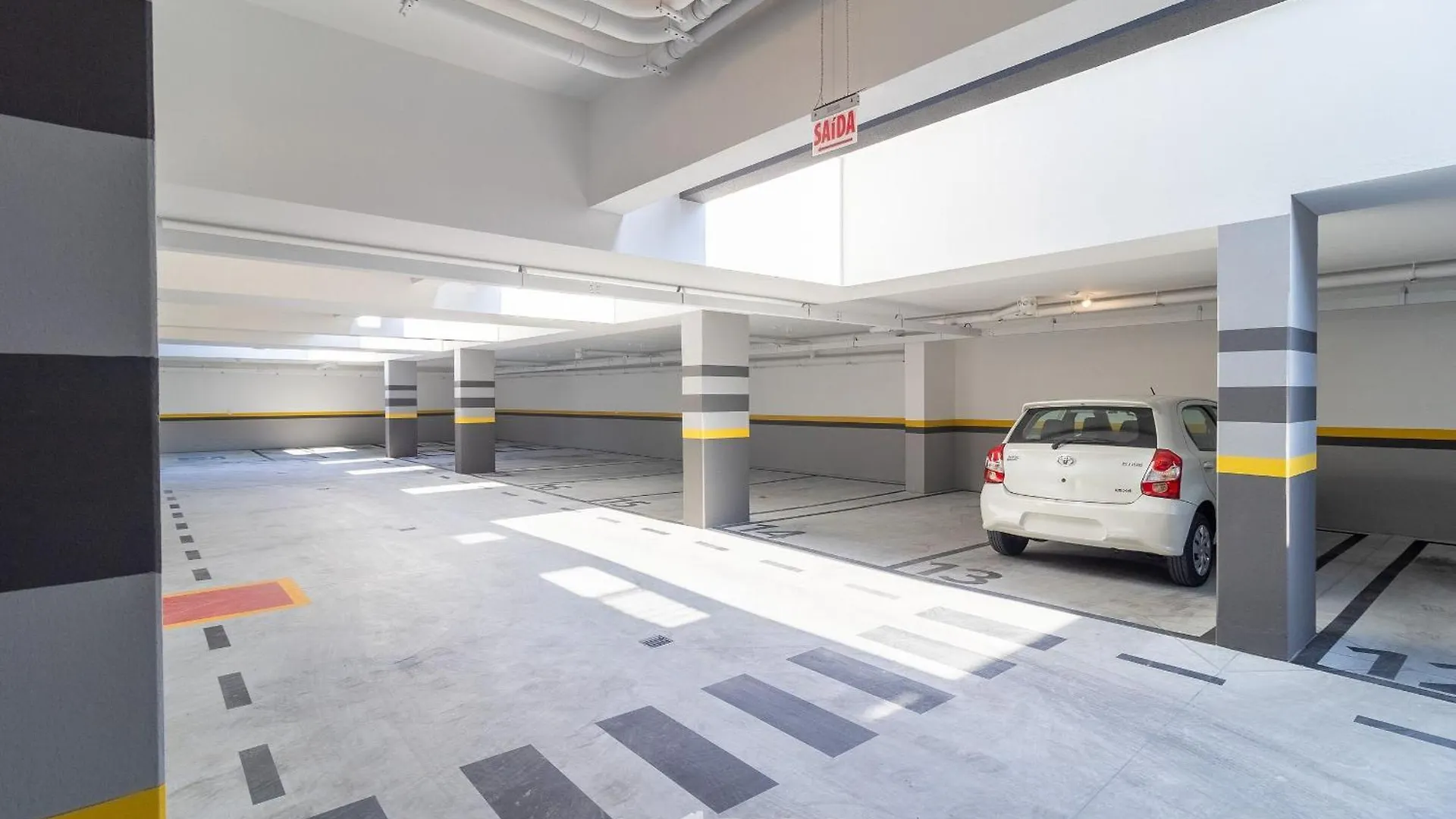 Appartamento Estadia Tranquila E Completa Em Predio Com Piscina - Vpd Florianópolis